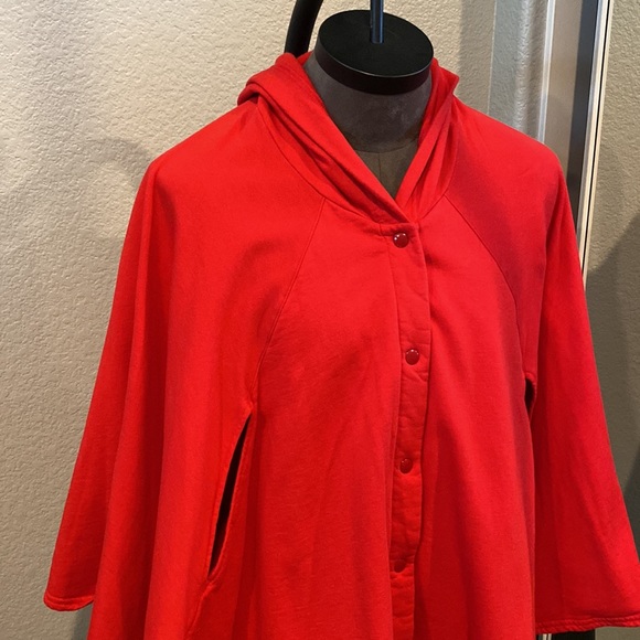 American Apparel red poncho - Picture 2 of 6